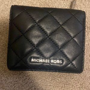 ⭐️ Michael Kors mini wallet’
